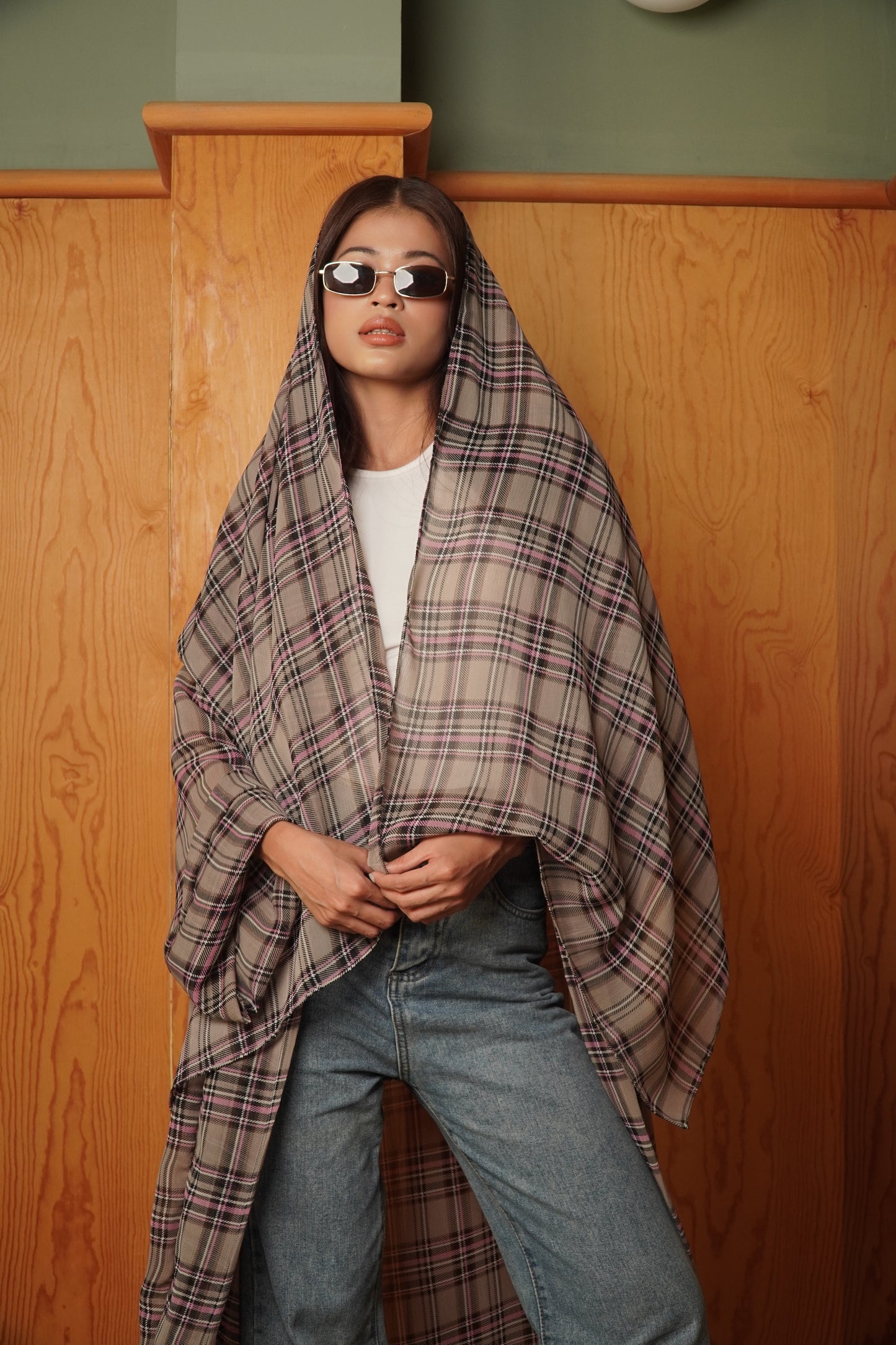 Forma Checkered (Grey) Open Abaya Set
