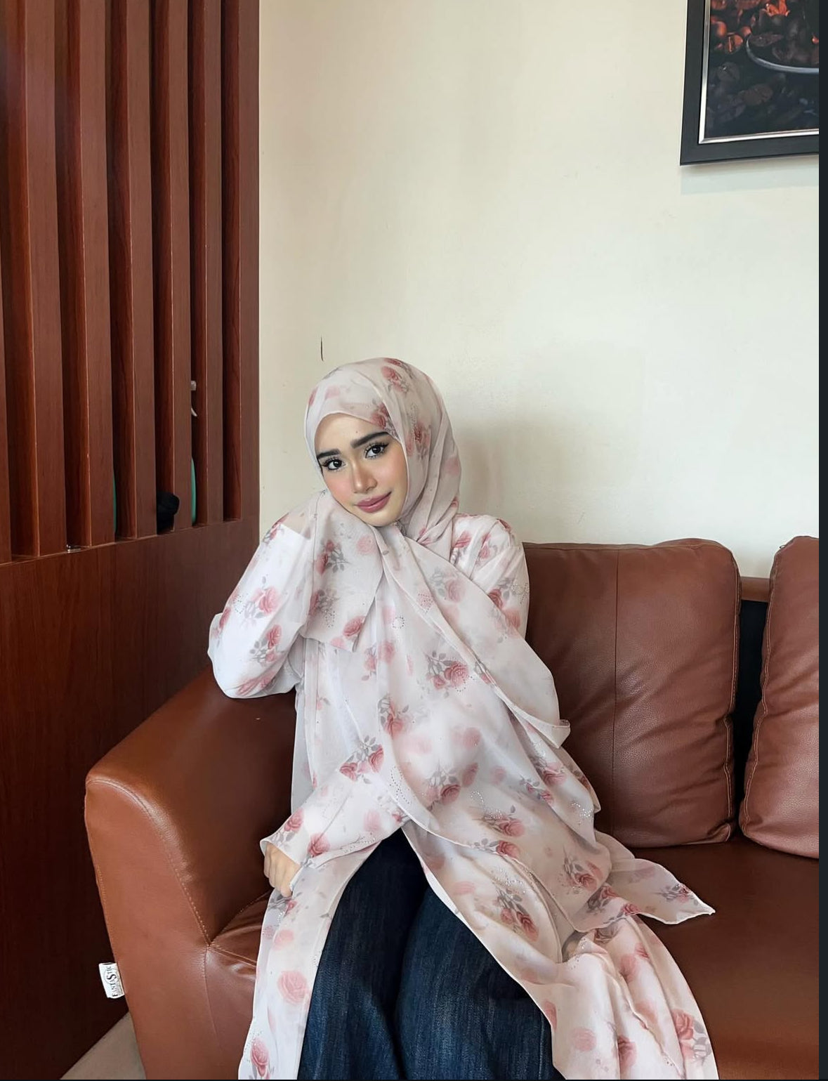 Amirah Pink Rose Printed Abaya